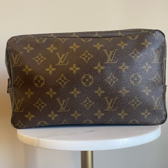 28 Louis Vuitton Monogram Trousse de Toilette Pochette Accessories Pouch - Picture 2 of 14
